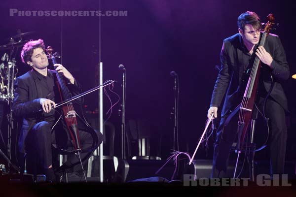2CELLOS - 2013-12-11 - PARIS - Olympia - 